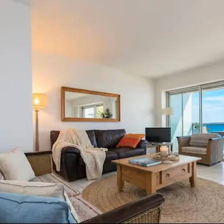Premium Two-bedroom Front Palm Beach, * קאן